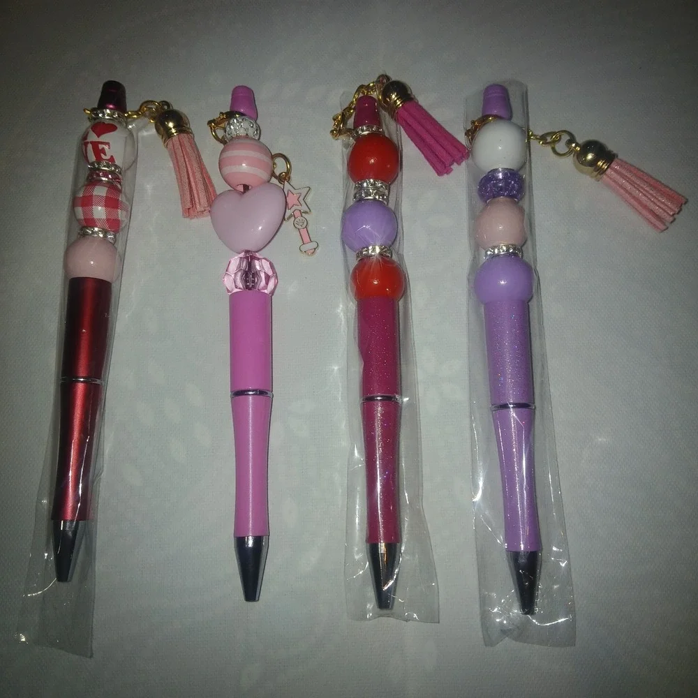 4 Handmade Valentines Pens, Brand New! Hanging Tasseles An 1 With Pink‎ Star